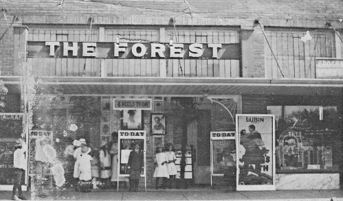forest-avenue-theater_1638-forest_mike-cochran